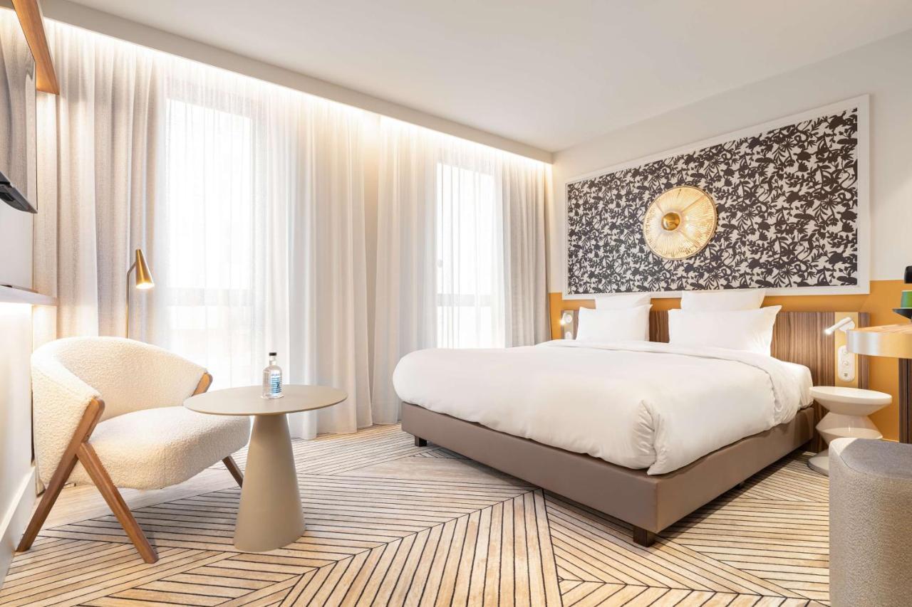 Hotel Yac Paris Clichy, A Member Of Radisson Individuals Exteriör bild