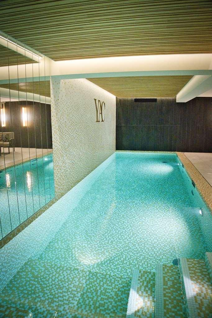 Hotel Yac Paris Clichy, A Member Of Radisson Individuals Exteriör bild