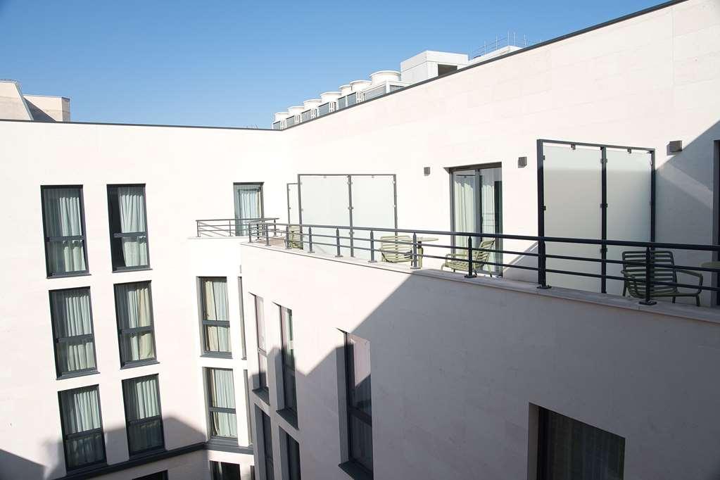 Hotel Yac Paris Clichy, A Member Of Radisson Individuals Exteriör bild